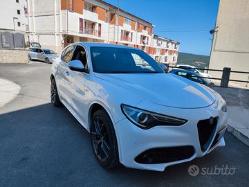 ALFA ROMEO Stelvio - 2017prezzo simbolico