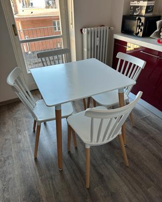 Set Tavolo 80x80 +4 Sedie Stile Nordico COME NUOVO