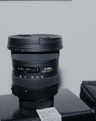 Ottica SIGMA per Nikon APS-C: - 10-20 mm.  f. 3,5