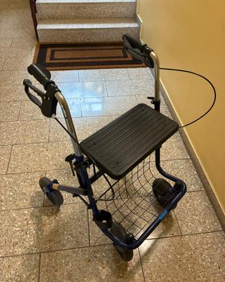 Girello deambulatore per anziani