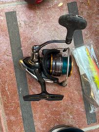 Lotto attrezzatura da pesca