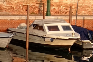 Pilotina in vetroresina