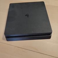 PS4 Slim 500GB + 4 Giochi + Controller