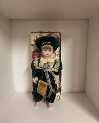 Bambola in porcellana Riccioli e Sentimenti