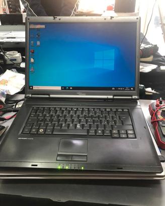 computer portatile fujitsu v5535 funzionante