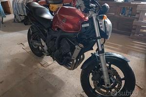 YAMAHA FZ6  600