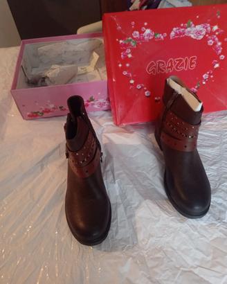 Stivaletto donna n. 37.
