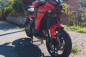 Yamaha tracer 9