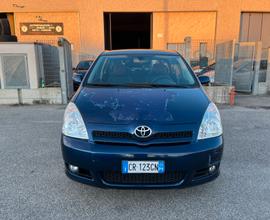 Toyota Corolla Verso 2.0 16V D-4D Sol