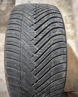 1 gomma usata 215/40 r17