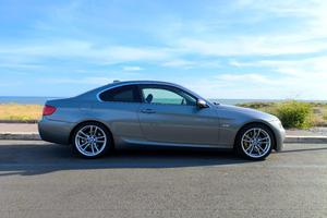 BMW 325i 