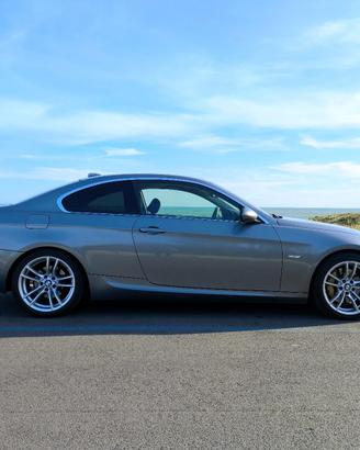 BMW 325i 
