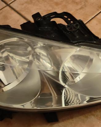 Faro Anteriore Destro Peugeot 207 1.6 Hdi
