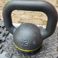 N.2 Kettlebell 12 kg e 5kg