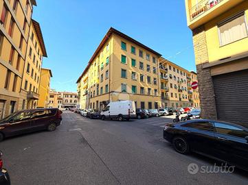 4 LOCALI A FIRENZE