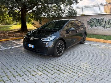 VOLKSWAGEN ID.3 PRO FULL OPTIONAL – 43.800 KM