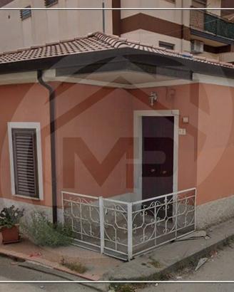 Trilocale indipendente, centrale e ben servita