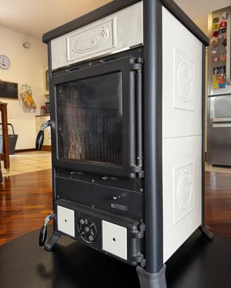Stufa a legna Nordica 8 kw