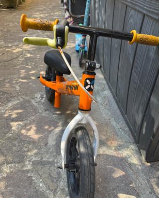 Bicicletta senza pedali
