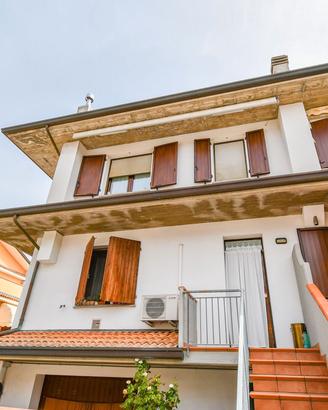 Villetta a Schiera 