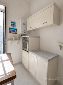 cucina in buone condizioni compresi elettrodomesti