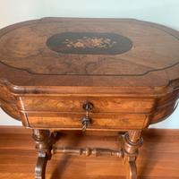 Tavolino antico dell'800 intarsiato