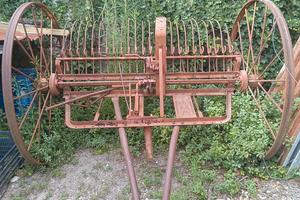 Ranghinatore fieno d'epoca