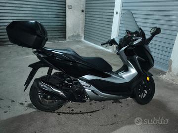 HONDA FORZA 300 ABS DELUXE