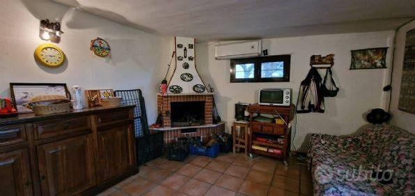 Rustico / Casale di 90 m² con 4 locali a Tarquinia - Vista 2