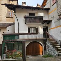 Casa Indipendente a Taceno