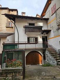 Casa Indipendente a Taceno