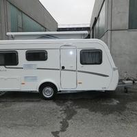 Roulotte hymer eriba feeling 425