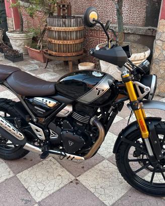 Triumph Scrambler 400X