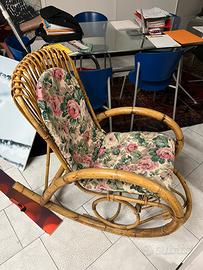 Sedia a dondolo rattan anni 80
