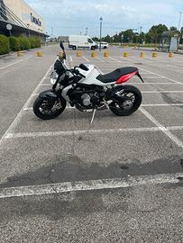 MV Agusta Brutale 800