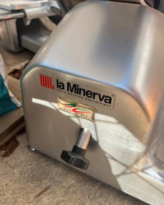 Affettatrice professionale Minerva