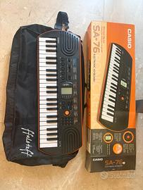 PIANOLA CASIO SA76 