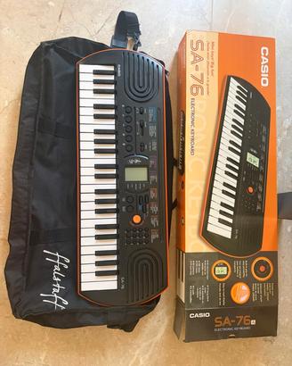 PIANOLA CASIO SA76 