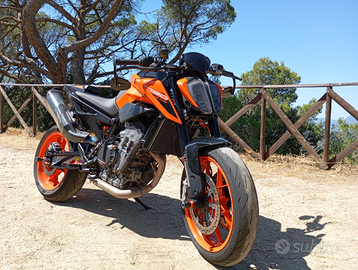 KTM Duke 790