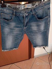 Pantaloncini in jeans 