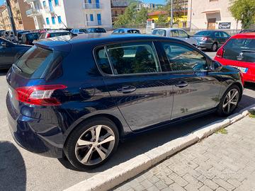 Peugeot 308 BlueHDI 99cv