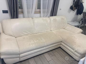 Divano a titolo gratuito