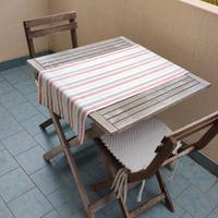 tavolo tavolino pieghevole con sedie