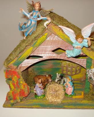 Presepe completo: capanna, statuine e accessori