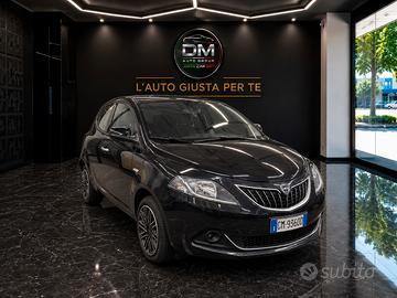 Lancia Ypsilon 1.0 FireFly 5 porte S&S Hybrid Silv