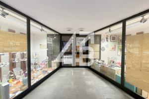 NEGOZIO - 150M² - VIA VASARI, 6 (TS)