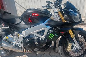 aprilia tuono v4 1000