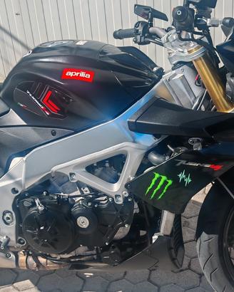 aprilia tuono v4 1000