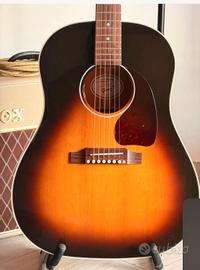 Gibson J45 standard del 2025 - come nuova