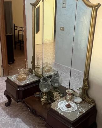 Consolle con specchio in stile barocco